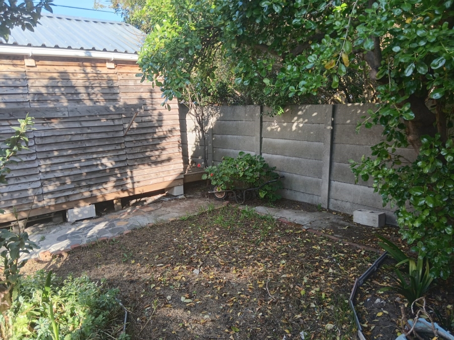 To Let 3 Bedroom Property for Rent in Heathfield Western Cape